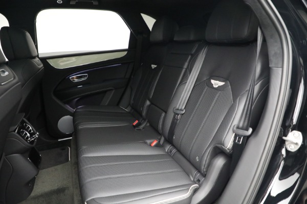 New 2023 Bentley Bentayga V8 for sale $238,470 at Rolls-Royce Motor Cars Greenwich in Greenwich CT 06830 24