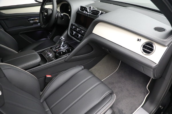 New 2023 Bentley Bentayga V8 for sale $238,470 at Rolls-Royce Motor Cars Greenwich in Greenwich CT 06830 26