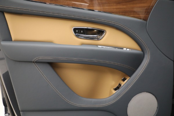 New 2023 Bentley Bentayga V8 for sale $230,170 at Rolls-Royce Motor Cars Greenwich in Greenwich CT 06830 16