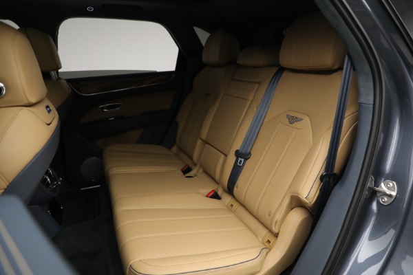 New 2023 Bentley Bentayga V8 for sale $230,170 at Rolls-Royce Motor Cars Greenwich in Greenwich CT 06830 23