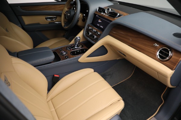 New 2023 Bentley Bentayga V8 for sale $230,170 at Rolls-Royce Motor Cars Greenwich in Greenwich CT 06830 25