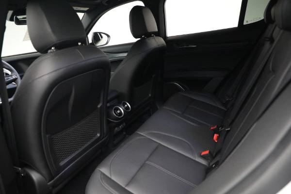 New 2023 Alfa Romeo Stelvio Sprint for sale $51,665 at Rolls-Royce Motor Cars Greenwich in Greenwich CT 06830 17