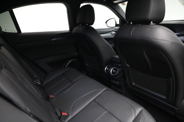 New 2023 Alfa Romeo Stelvio Sprint for sale $51,665 at Rolls-Royce Motor Cars Greenwich in Greenwich CT 06830 19