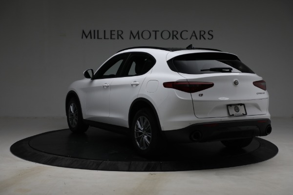 New 2023 Alfa Romeo Stelvio Sprint for sale $51,665 at Rolls-Royce Motor Cars Greenwich in Greenwich CT 06830 5