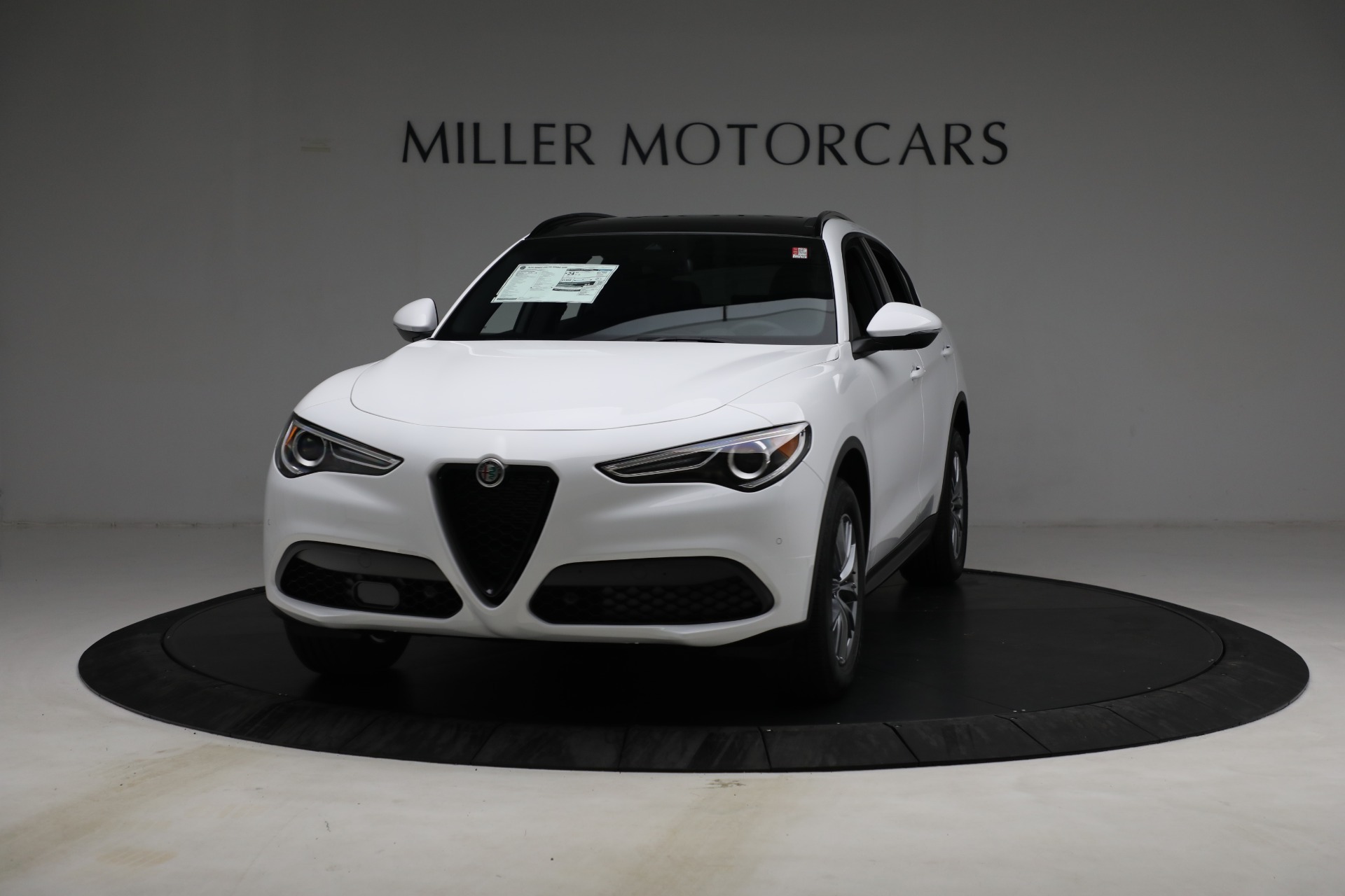 New 2023 Alfa Romeo Stelvio Sprint for sale $51,665 at Rolls-Royce Motor Cars Greenwich in Greenwich CT 06830 1