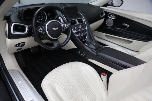 Used 2019 Aston Martin DB11 Volante for sale $145,900 at Rolls-Royce Motor Cars Greenwich in Greenwich CT 06830 19
