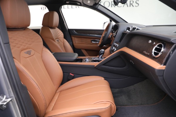 New 2023 Bentley Bentayga EWB Azure V8 for sale $274,655 at Rolls-Royce Motor Cars Greenwich in Greenwich CT 06830 28