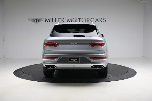 Used 2023 Bentley Bentayga EWB Azure V8 for sale $196,900 at Rolls-Royce Motor Cars Greenwich in Greenwich CT 06830 7