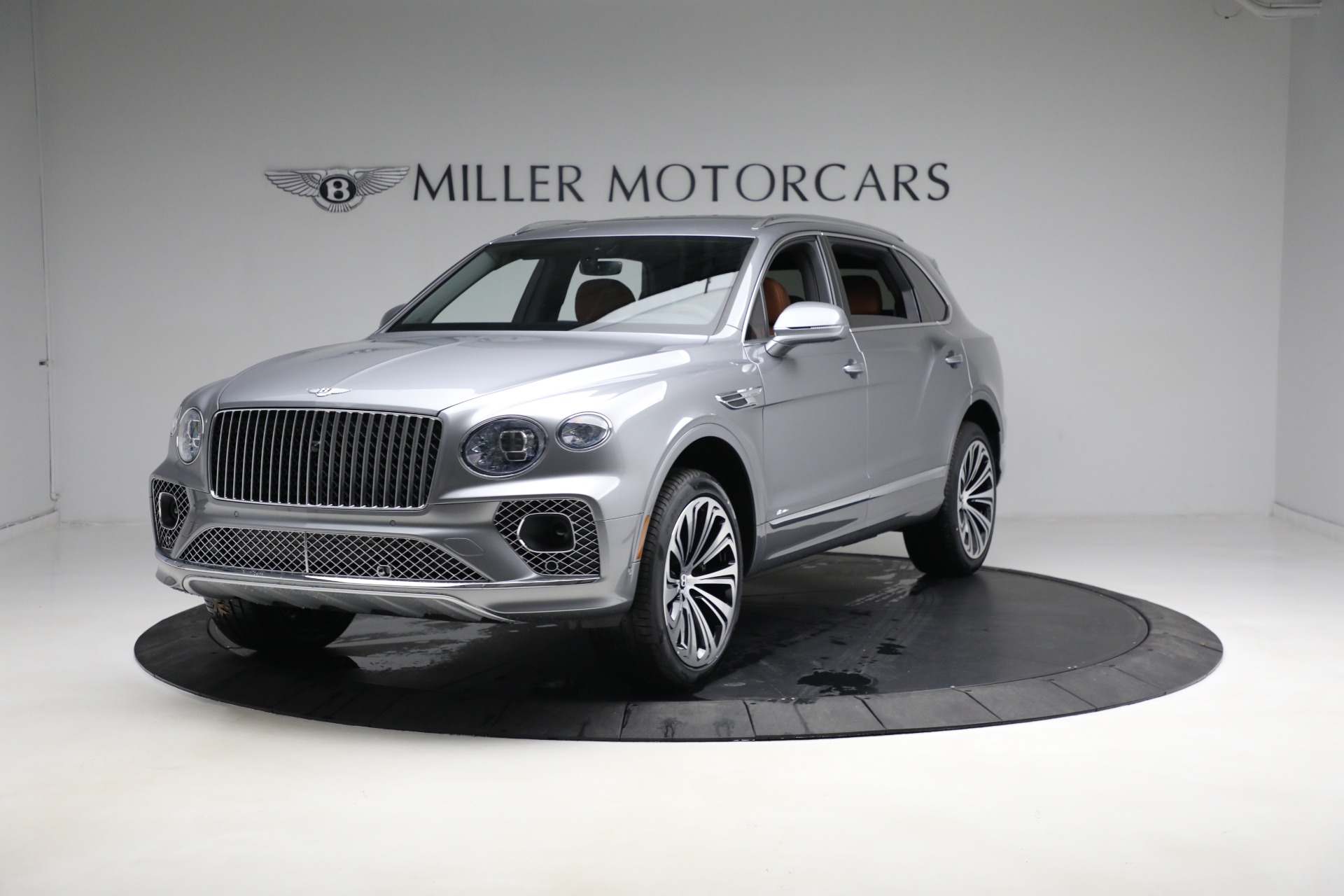 New 2023 Bentley Bentayga EWB Azure V8 for sale $274,655 at Rolls-Royce Motor Cars Greenwich in Greenwich CT 06830 1
