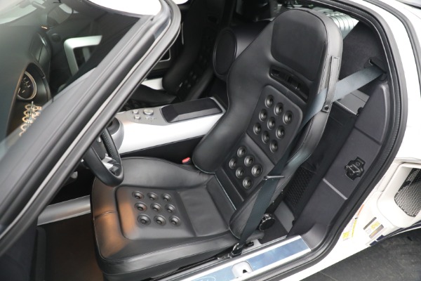 Used 2006 Ford GT for sale $449,900 at Rolls-Royce Motor Cars Greenwich in Greenwich CT 06830 15