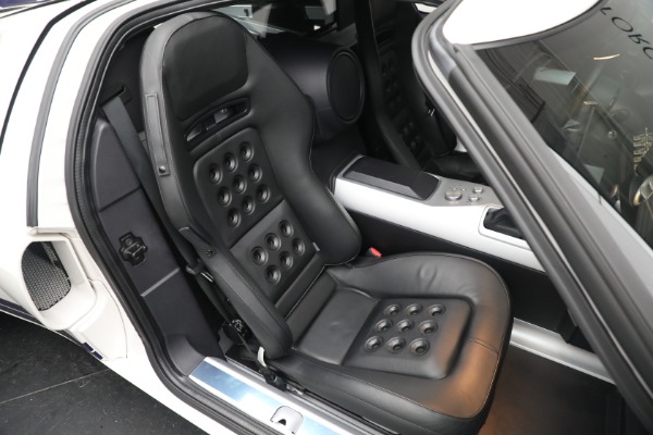 Used 2006 Ford GT for sale $449,900 at Rolls-Royce Motor Cars Greenwich in Greenwich CT 06830 18