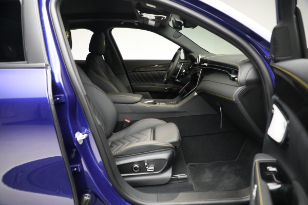New 2023 Maserati Grecale Modena for sale $79,995 at Rolls-Royce Motor Cars Greenwich in Greenwich CT 06830 16