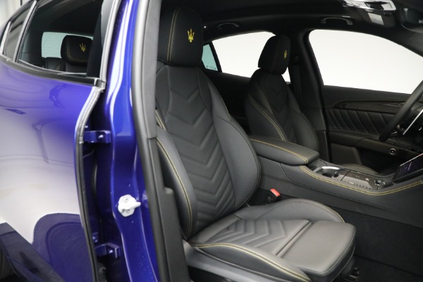 New 2023 Maserati Grecale Modena for sale $79,995 at Rolls-Royce Motor Cars Greenwich in Greenwich CT 06830 17