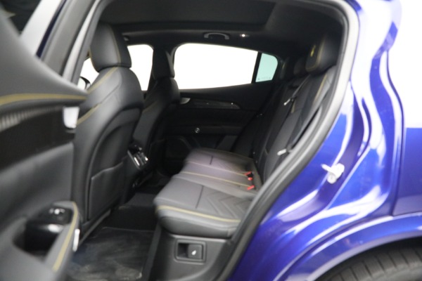 New 2023 Maserati Grecale Modena for sale $79,995 at Rolls-Royce Motor Cars Greenwich in Greenwich CT 06830 18