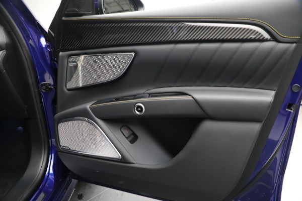 New 2023 Maserati Grecale Modena for sale $79,995 at Rolls-Royce Motor Cars Greenwich in Greenwich CT 06830 22