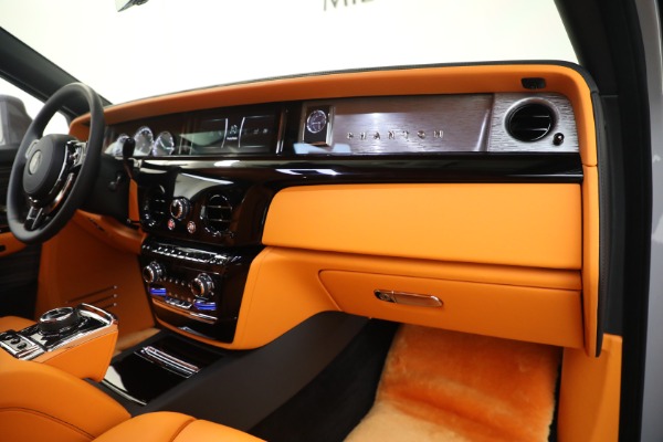 New 2023 Rolls-Royce Phantom EWB for sale Sold at Rolls-Royce Motor Cars Greenwich in Greenwich CT 06830 18