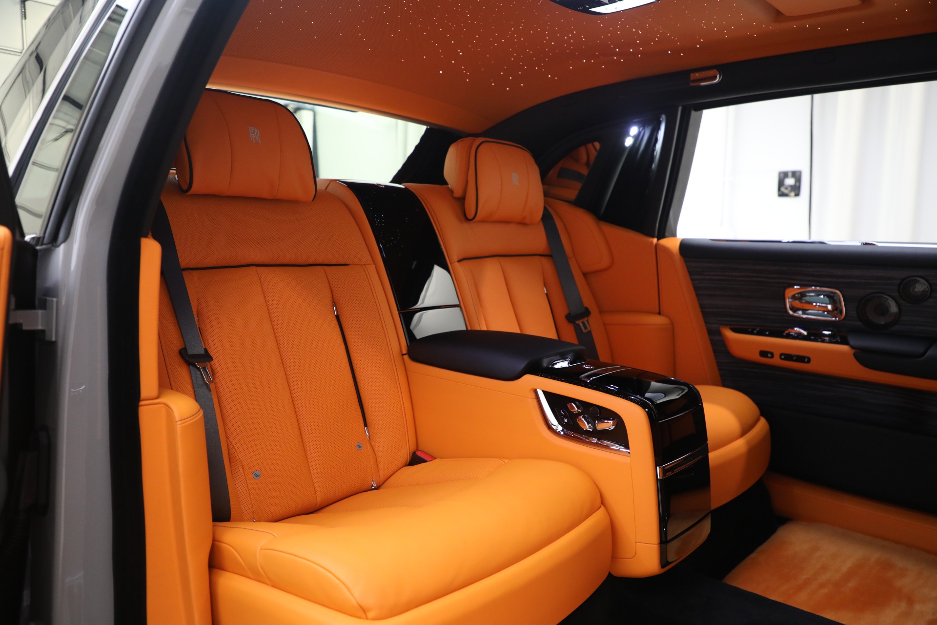 2022 RollsRoyce Ghost Base 4dr EWB Sedan  Trim Details Reviews Prices  Specs Photos and Incentives  Autoblog