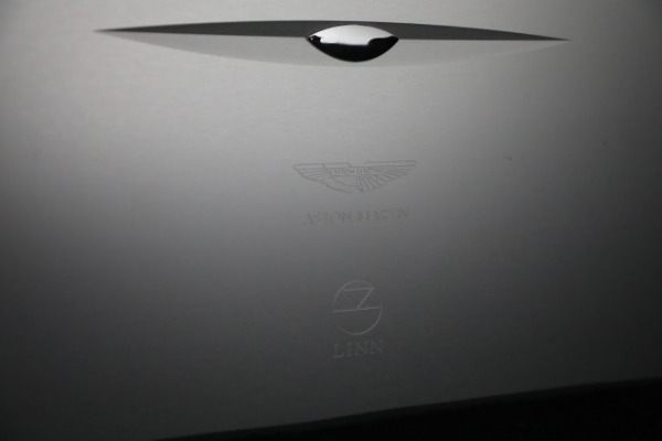 Used 2005 Aston Martin V12 Vanquish S for sale $199,900 at Rolls-Royce Motor Cars Greenwich in Greenwich CT 06830 27