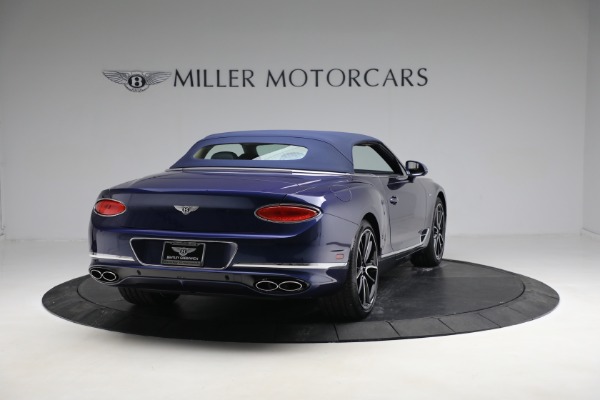 New 2023 Bentley Continental GTC Azure V8 for sale $334,475 at Rolls-Royce Motor Cars Greenwich in Greenwich CT 06830 20