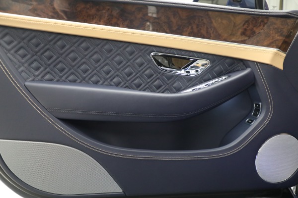 New 2023 Bentley Continental GTC Azure V8 for sale $334,475 at Rolls-Royce Motor Cars Greenwich in Greenwich CT 06830 27