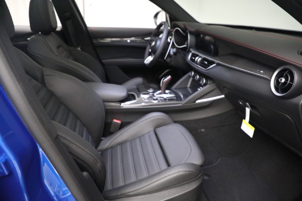 New 2023 Alfa Romeo Stelvio Estrema for sale $63,625 at Rolls-Royce Motor Cars Greenwich in Greenwich CT 06830 18