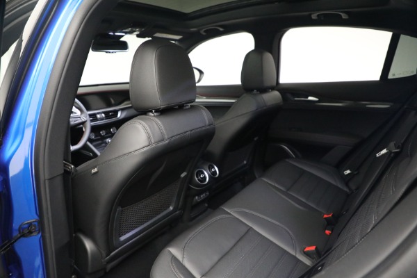 New 2023 Alfa Romeo Stelvio Estrema for sale $63,625 at Rolls-Royce Motor Cars Greenwich in Greenwich CT 06830 24