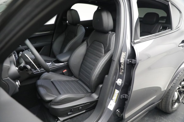 New 2023 Alfa Romeo Stelvio Quadrifoglio for sale $79,900 at Rolls-Royce Motor Cars Greenwich in Greenwich CT 06830 15