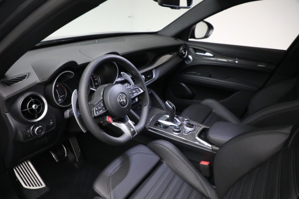New 2023 Alfa Romeo Stelvio Quadrifoglio for sale $79,900 at Rolls-Royce Motor Cars Greenwich in Greenwich CT 06830 17