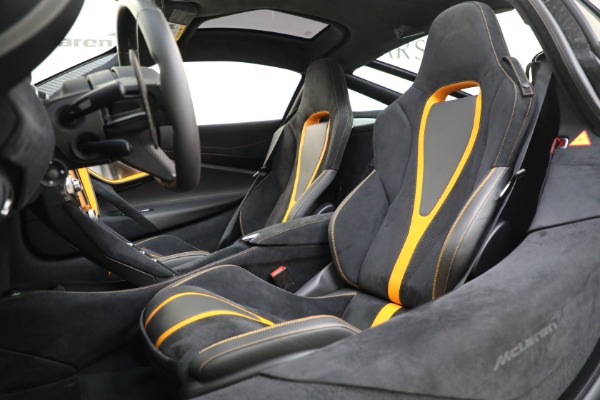 Used 2018 McLaren 720S Performance for sale $289,900 at Rolls-Royce Motor Cars Greenwich in Greenwich CT 06830 19