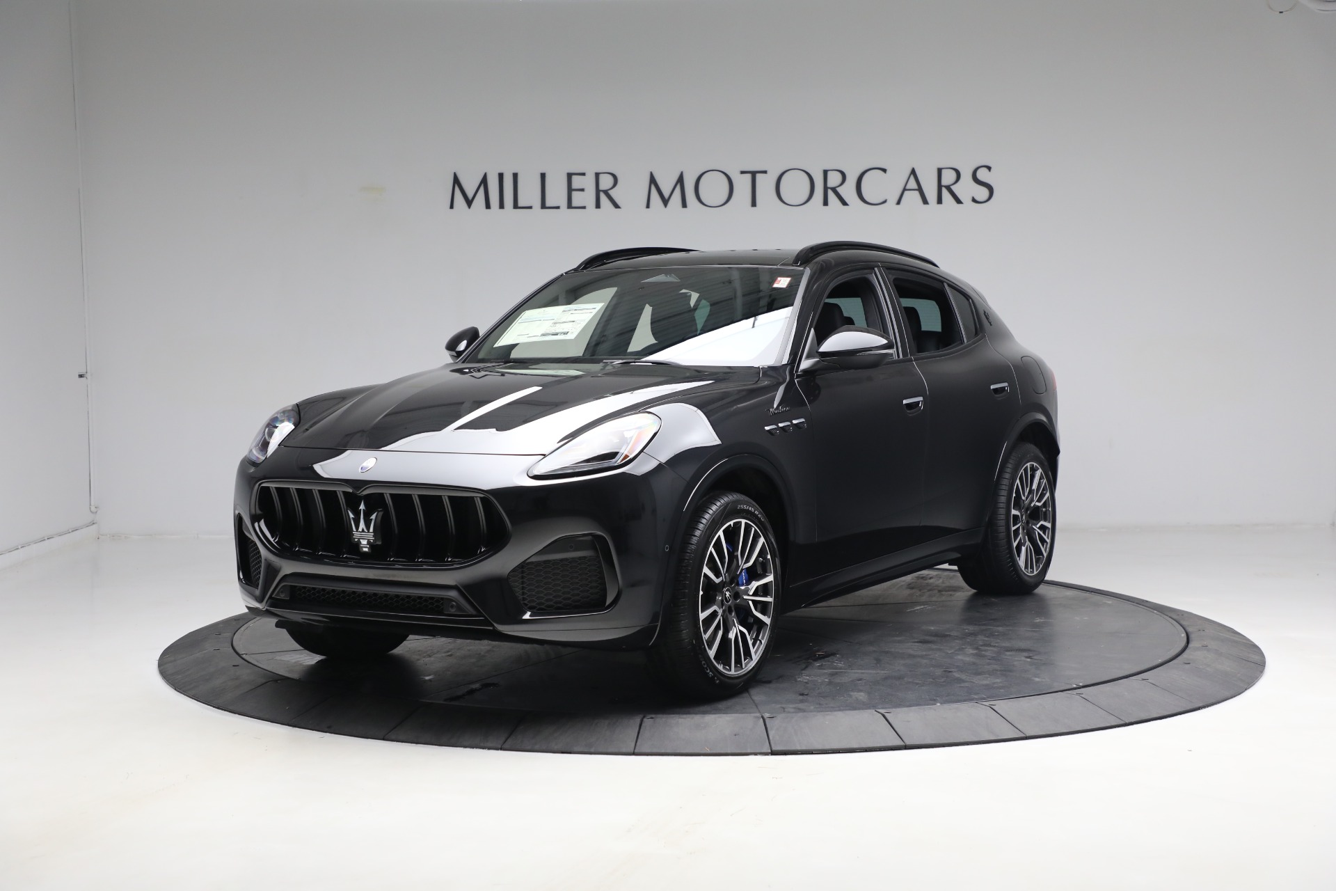 New 2023 Maserati Grecale Modena for sale $78,197 at Rolls-Royce Motor Cars Greenwich in Greenwich CT 06830 1