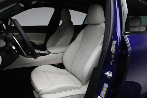 New 2023 Maserati Grecale Modena for sale $86,697 at Rolls-Royce Motor Cars Greenwich in Greenwich CT 06830 15