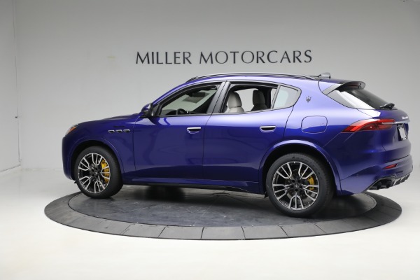 New 2023 Maserati Grecale Modena for sale $86,697 at Rolls-Royce Motor Cars Greenwich in Greenwich CT 06830 4