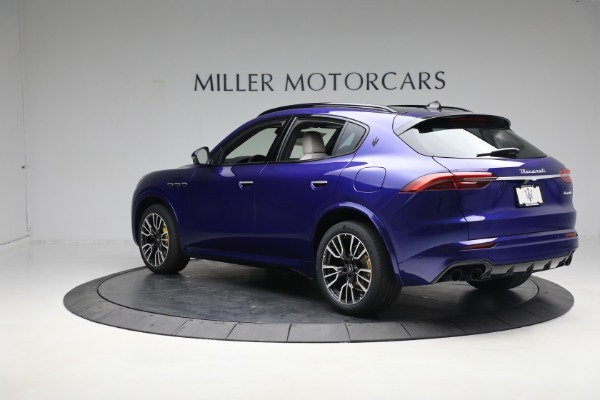 New 2023 Maserati Grecale Modena for sale $71,384 at Rolls-Royce Motor Cars Greenwich in Greenwich CT 06830 5