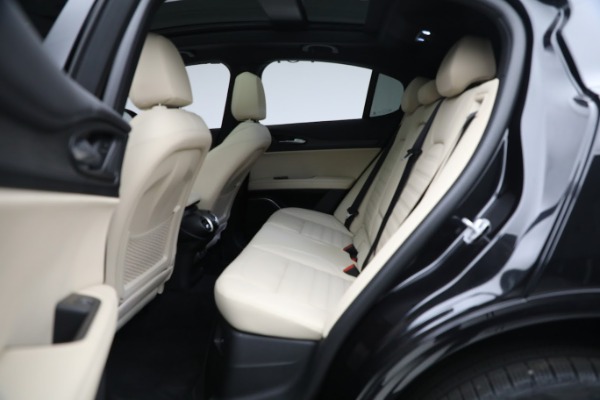 New 2023 Alfa Romeo Stelvio Ti Lusso for sale $59,275 at Rolls-Royce Motor Cars Greenwich in Greenwich CT 06830 17