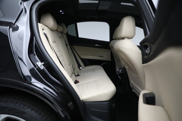 New 2023 Alfa Romeo Stelvio Ti Lusso for sale $59,275 at Rolls-Royce Motor Cars Greenwich in Greenwich CT 06830 18