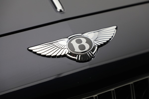 New 2023 Bentley Flying Spur V8 for sale $239,555 at Rolls-Royce Motor Cars Greenwich in Greenwich CT 06830 16