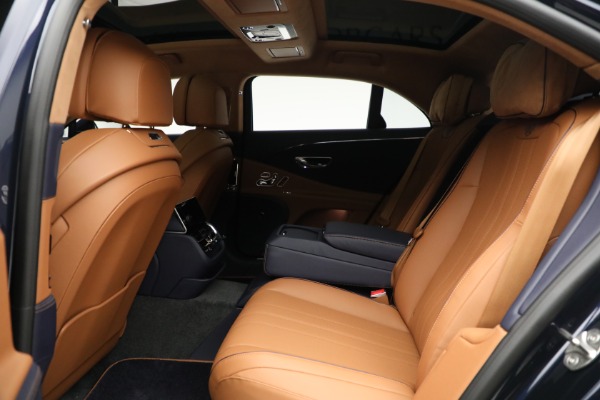 New 2023 Bentley Flying Spur V8 for sale $239,555 at Rolls-Royce Motor Cars Greenwich in Greenwich CT 06830 24