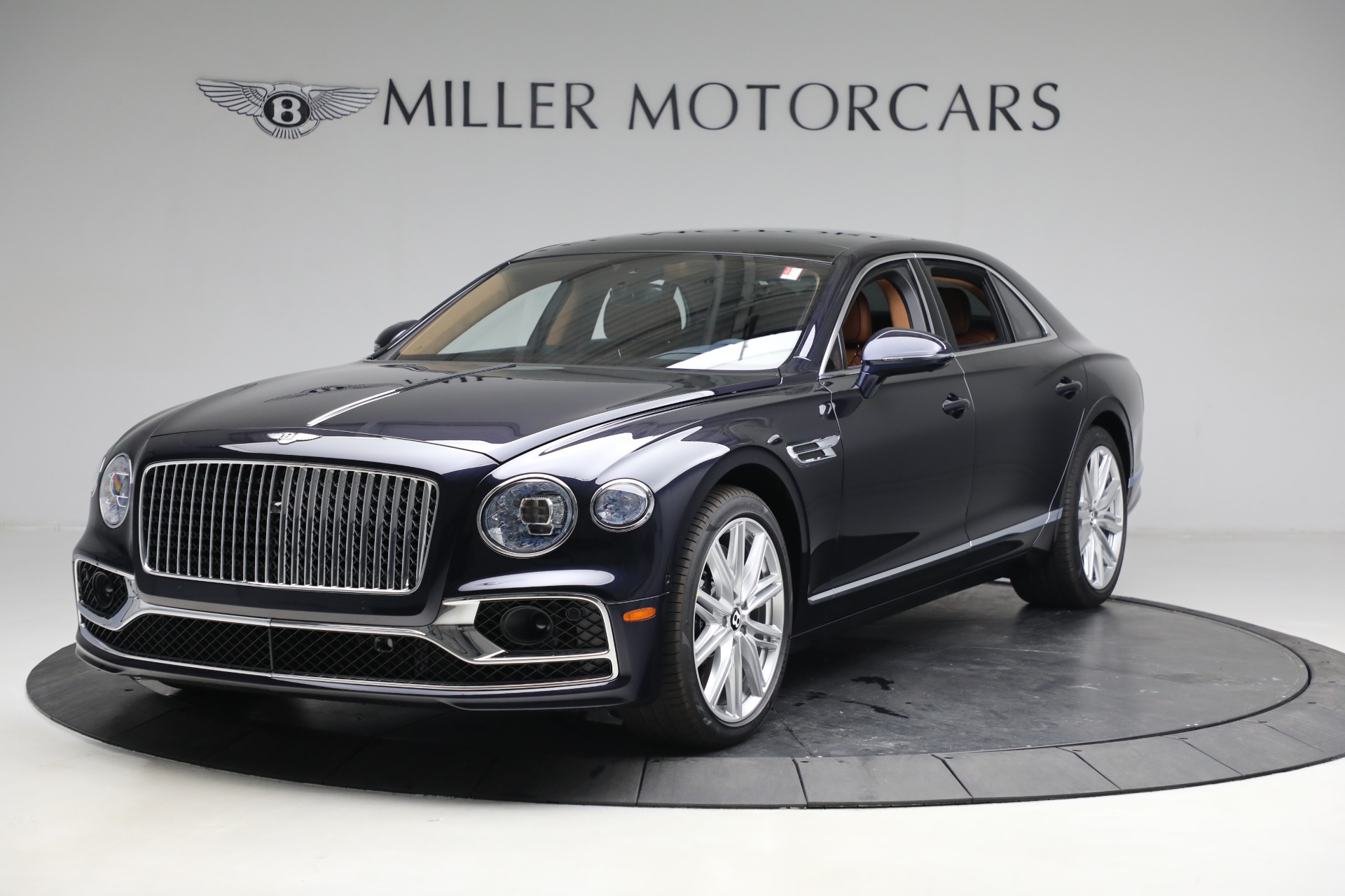 New 2023 Bentley Flying Spur V8 for sale $239,555 at Rolls-Royce Motor Cars Greenwich in Greenwich CT 06830 1