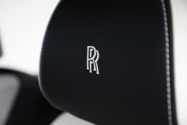 Used 2022 Rolls-Royce Black Badge Cullinan for sale $399,900 at Rolls-Royce Motor Cars Greenwich in Greenwich CT 06830 16