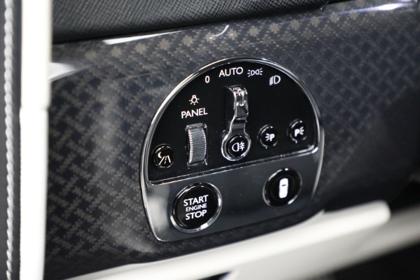 Used 2022 Rolls-Royce Black Badge Cullinan for sale $399,900 at Rolls-Royce Motor Cars Greenwich in Greenwich CT 06830 17