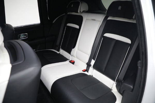 Used 2022 Rolls-Royce Black Badge Cullinan for sale $399,900 at Rolls-Royce Motor Cars Greenwich in Greenwich CT 06830 20