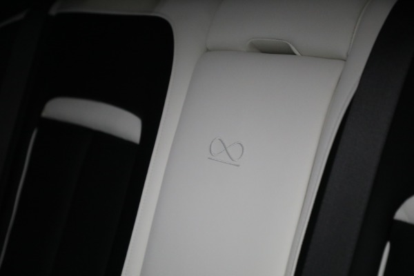 Used 2022 Rolls-Royce Black Badge Cullinan for sale $399,900 at Rolls-Royce Motor Cars Greenwich in Greenwich CT 06830 22
