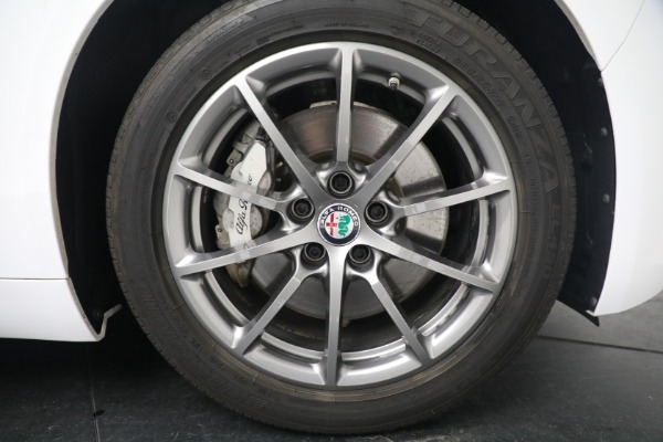 Used 2019 Alfa Romeo Giulia for sale $27,900 at Rolls-Royce Motor Cars Greenwich in Greenwich CT 06830 13