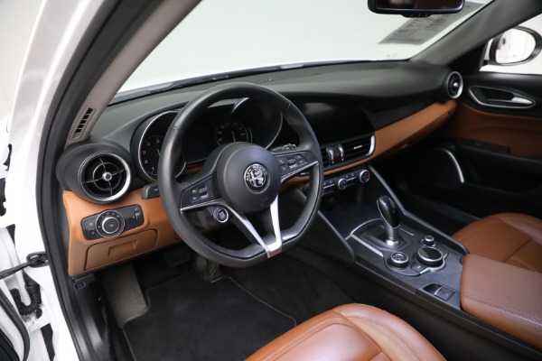 Used 2019 Alfa Romeo Giulia for sale $27,900 at Rolls-Royce Motor Cars Greenwich in Greenwich CT 06830 14