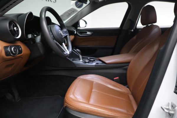 Used 2019 Alfa Romeo Giulia for sale $27,900 at Rolls-Royce Motor Cars Greenwich in Greenwich CT 06830 15
