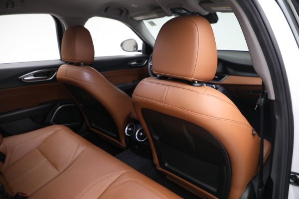 Used 2019 Alfa Romeo Giulia for sale $27,900 at Rolls-Royce Motor Cars Greenwich in Greenwich CT 06830 24
