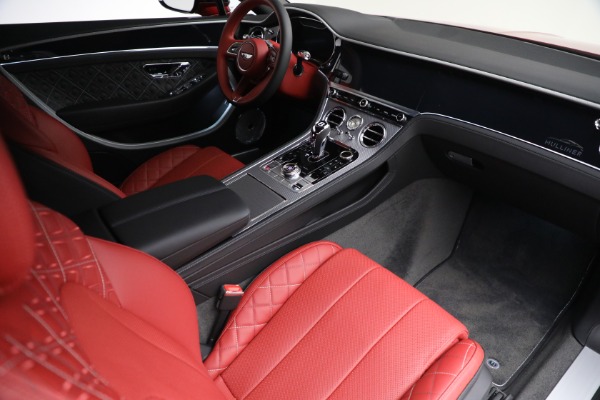 Used 2022 Bentley Continental Mulliner for sale $269,800 at Rolls-Royce Motor Cars Greenwich in Greenwich CT 06830 27