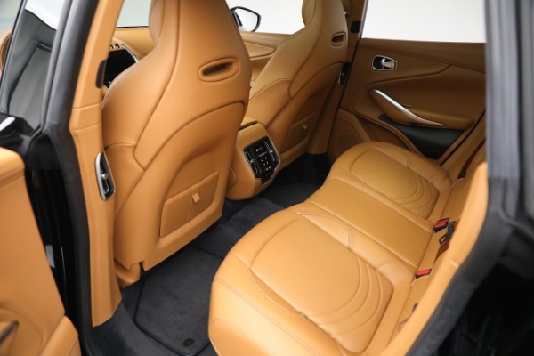 Used 2022 Aston Martin DBX for sale $169,900 at Rolls-Royce Motor Cars Greenwich in Greenwich CT 06830 21