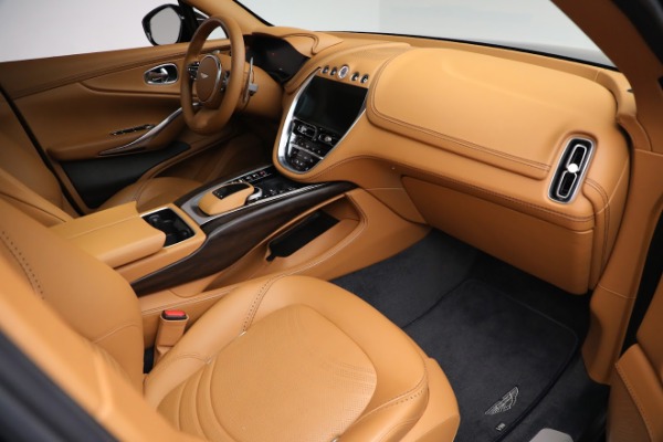Used 2022 Aston Martin DBX for sale $169,900 at Rolls-Royce Motor Cars Greenwich in Greenwich CT 06830 23