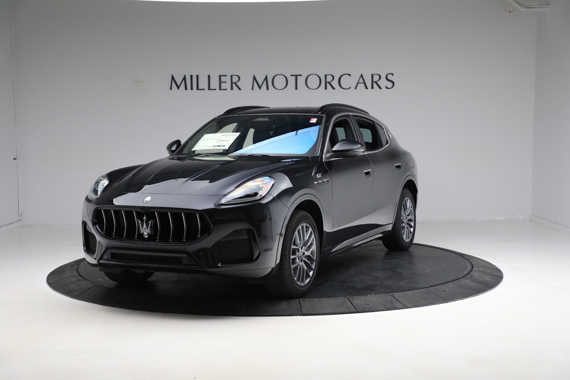 New 2023 Maserati Grecale GT for sale $70,347 at Rolls-Royce Motor Cars Greenwich in Greenwich CT 06830 1